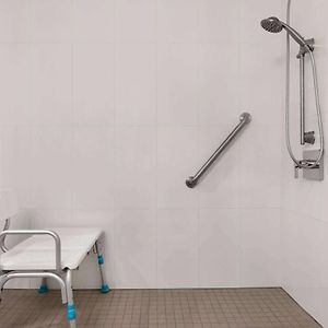 Queen Room Mobility accessible