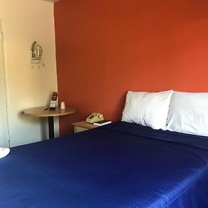 Standard Room with 1 Single Bed