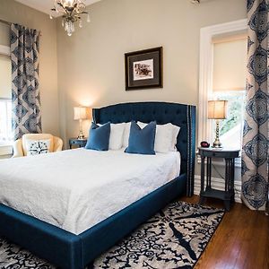 Queen Suite