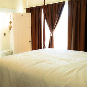 Queen Suite