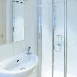 Basic Triple Room