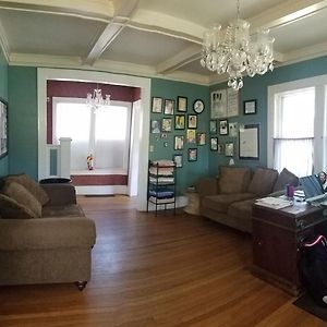 Dormitory Room Mixed