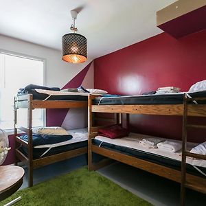 Dormitory Room Mixed