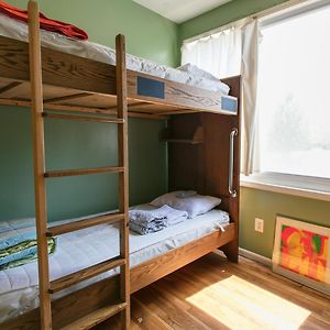 Dormitory Room Mixed