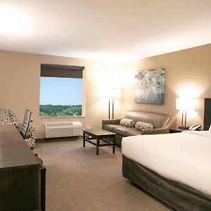 King Suite Spa Bath