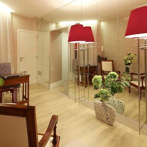 Tullia And Prisca Relais Guest House
