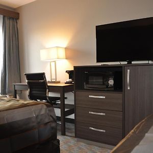 Queen Room Two Queen Beds