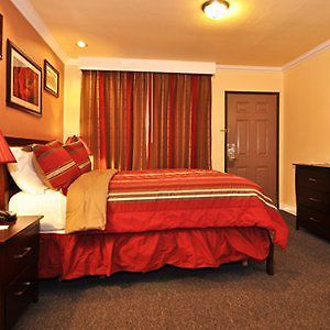 Queen Room