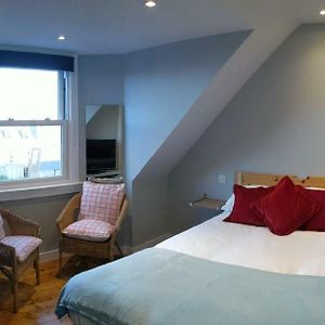 Deluxe Double Room Bath