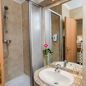 Standard Room with 1 Single Bed