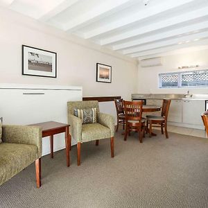 One-Bedroom Apartment Mobility accessible