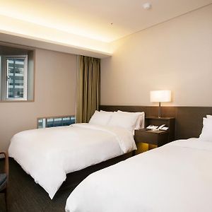 Family Twin Room