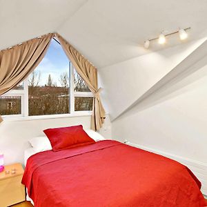 Penthouse One-Bedroom Apartment