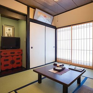 Japanese-Style Room