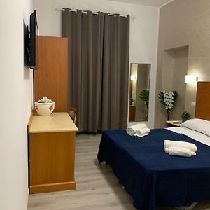 Economy Triple Room