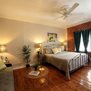 Grand King Suite