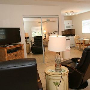 Deluxe Studio