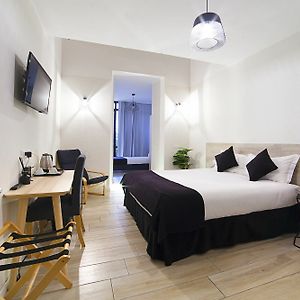 Dada Suites