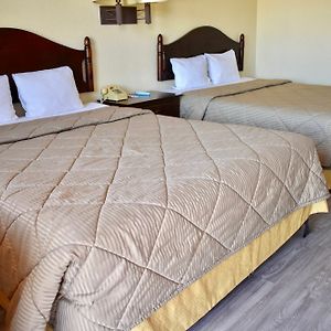 Queen Room Two Queen Beds Disability Access Smoking