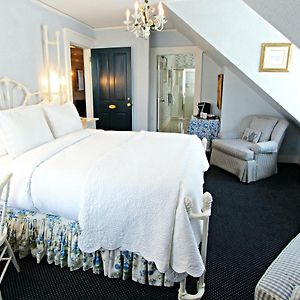 Private Bathroom Queen Room