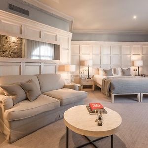 Feature Twin or Double Room