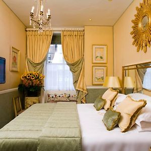 Classic Single Room