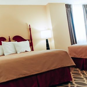 Queen Suite