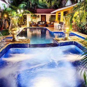 Hacienda Boutique B&B And Spa Solo Adultos