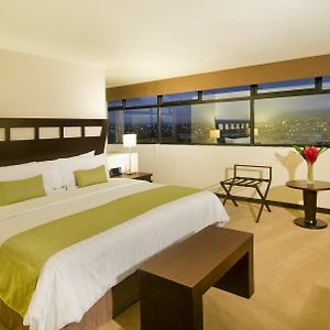 Premium King Room