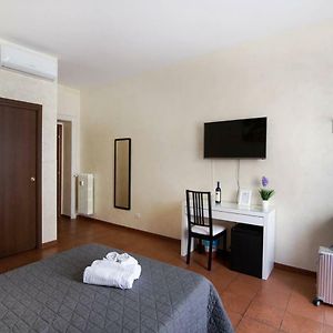 Roma Enrico Guesthouse