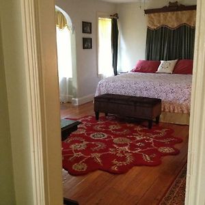 Superior King Suite