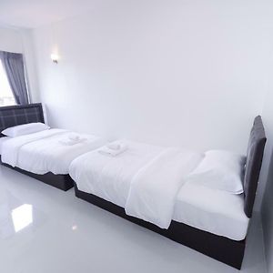 Private Bathroom Twin Room