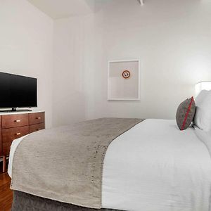 Superior King Suite