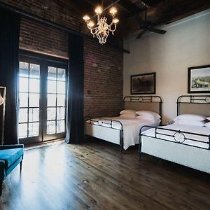 Superior King Suite