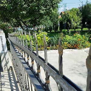 Guesthouse Relax And Fly Sarajevo