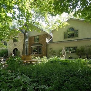 The Roost Bed And Breakfast