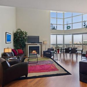 Deluxe Two-Bedroom Penthouse Apartment