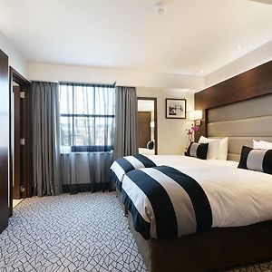 Club Twin Room