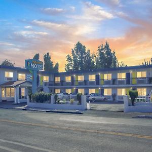 Highlander Motel
