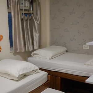 Economy Triple Room