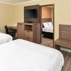 Two-Bedroom Suite