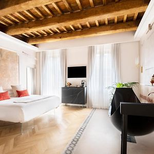 Privilege King Room