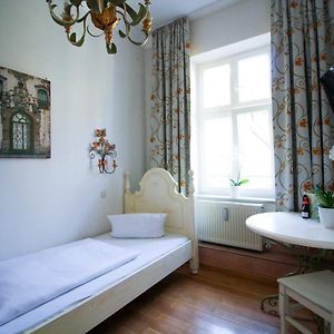 Standard Room with 1 Single Bed