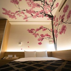 Semi Double Room
