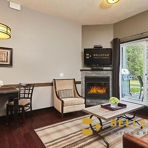 One-Bedroom King Suite