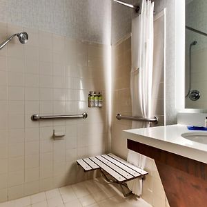 King Suite Mobility accessible