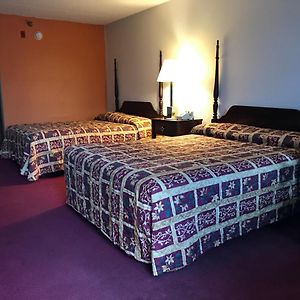 Queen Room Two Queen Beds Non-Smoking