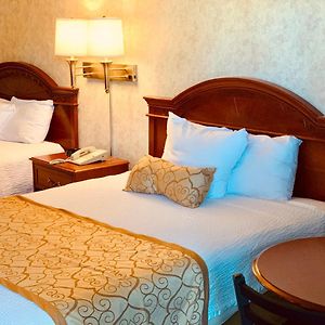 Queen Room Two Queen Beds