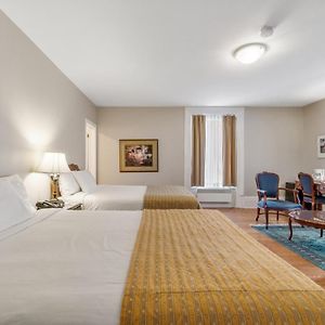Signature Room