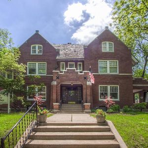 The Rogers House Inn Bed And Breakfast